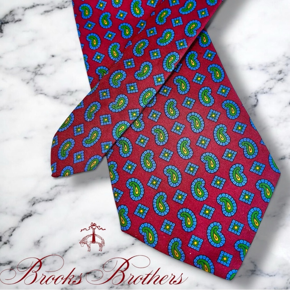 Brooks Brothers Makers Red Paisley Silk Tie